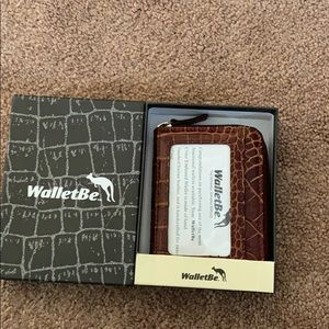 WalletBe Dimo Gear brown leather wallet